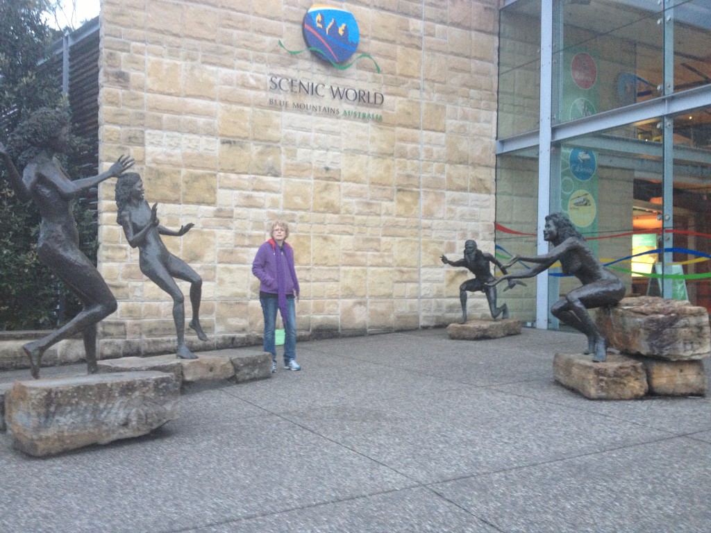 Three Sisters sculpture
